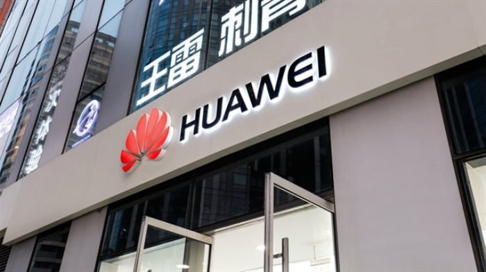 Huawei Rus işletim sistemini kullanacak.