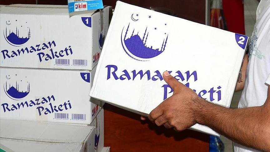 Marketlerin Ramazan ayı erzak kolileri satışta